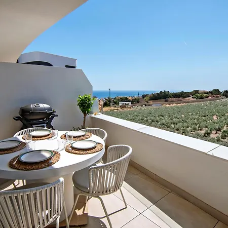 Mara's Higueron West - And Sport - Terrace With Afternoon Sun *
