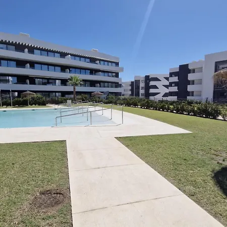 Mara's Higueron West - Nordic Style - Sunny Terrace - 3 Community Pools Apartment *
